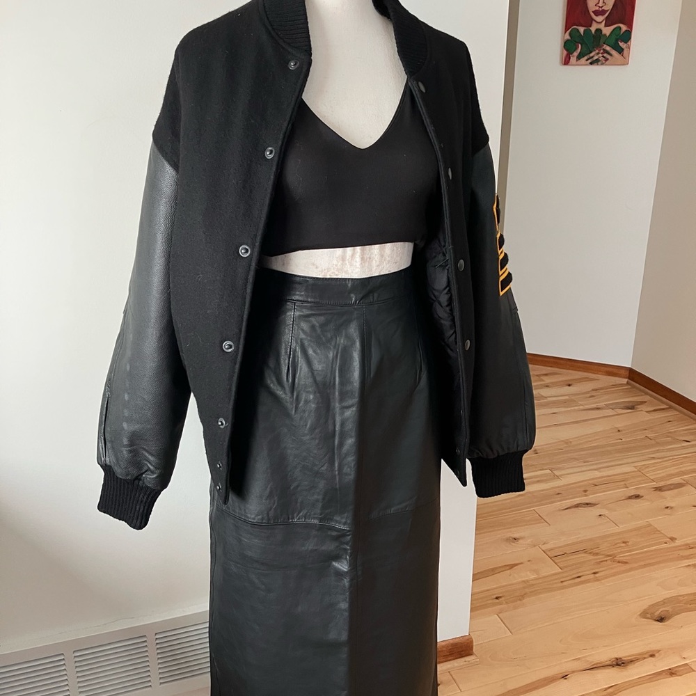 La Vogue vintage leather skirt